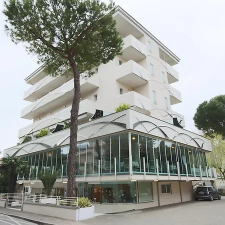 Caribia Pinarella Otel Cervia